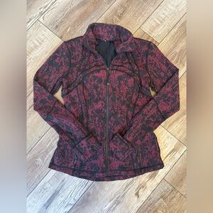 Lululemon Define Jacket in the Scatter Blossom Jacquard Garnet pattern